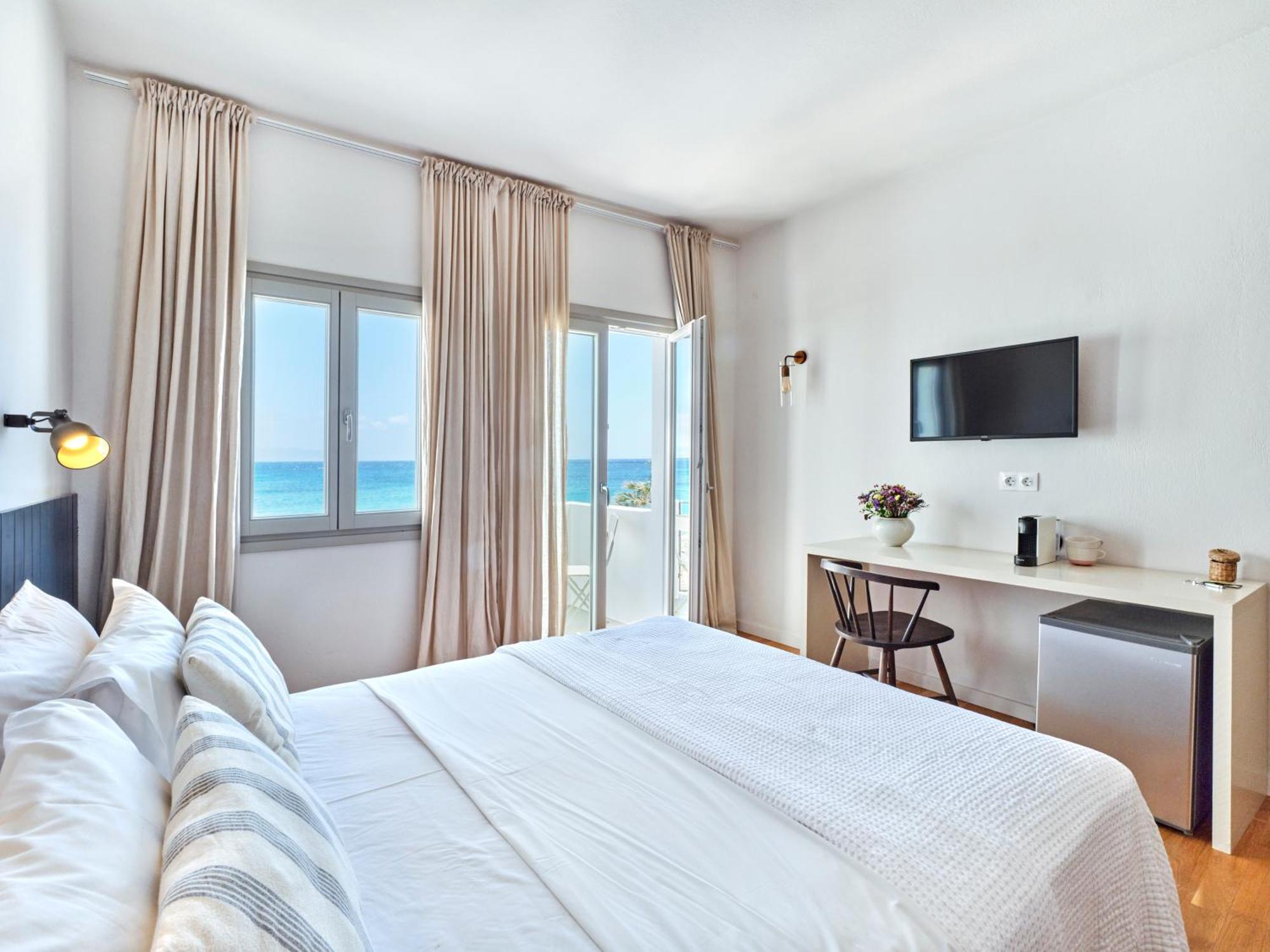 Magoo Suites Logaras Dış mekan fotoğraf