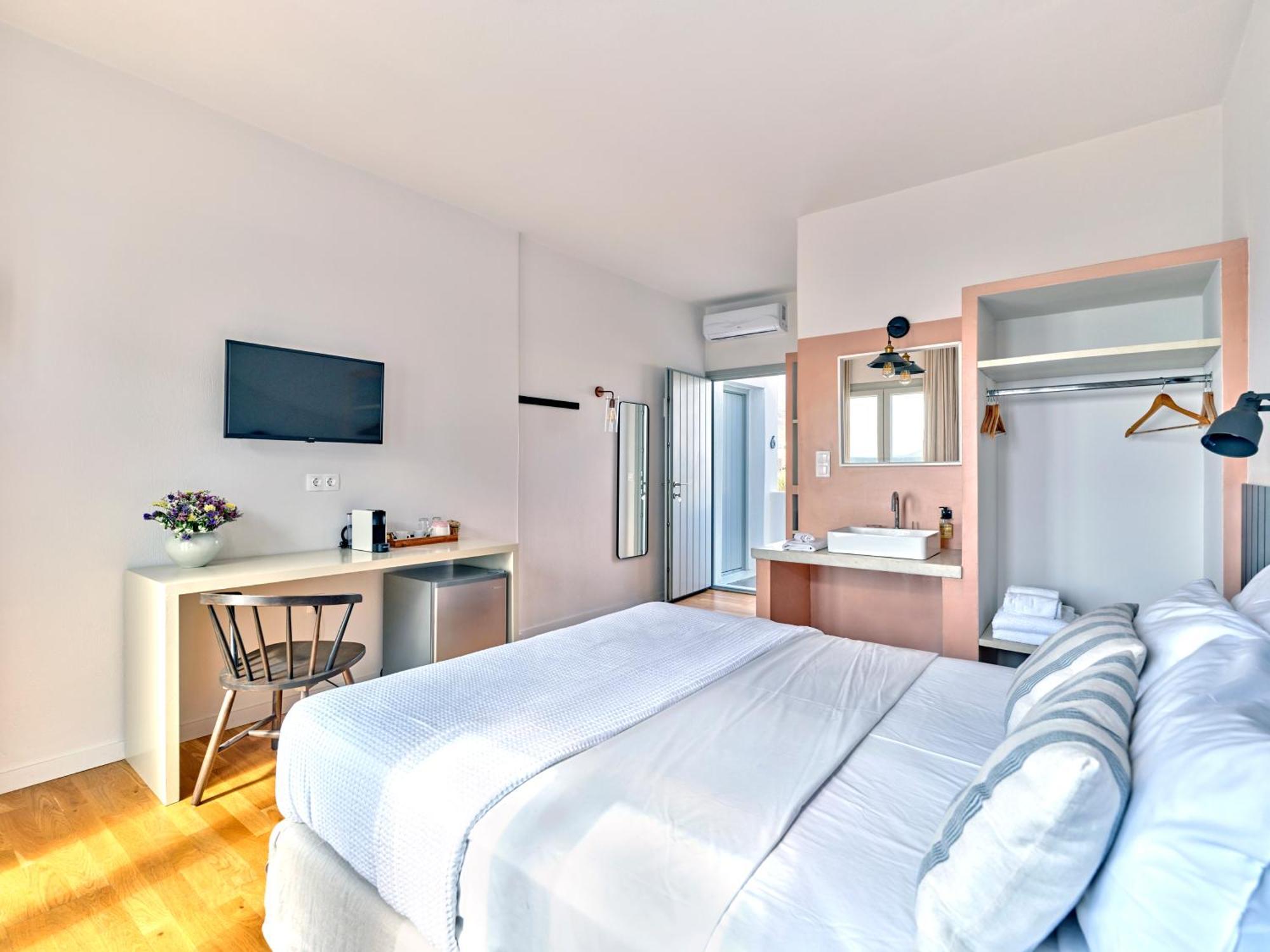 Magoo Suites Logaras Dış mekan fotoğraf