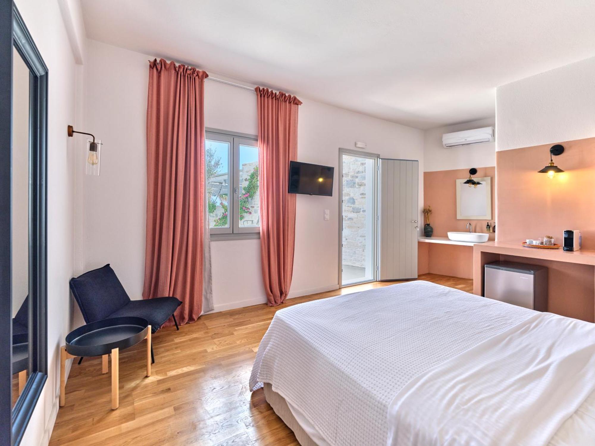 Magoo Suites Logaras Dış mekan fotoğraf