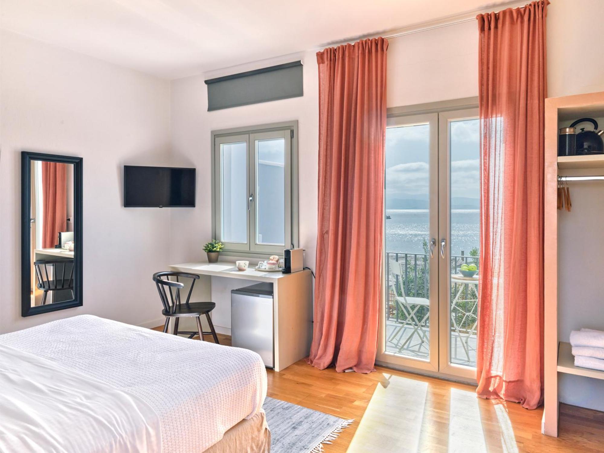 Magoo Suites Logaras Dış mekan fotoğraf